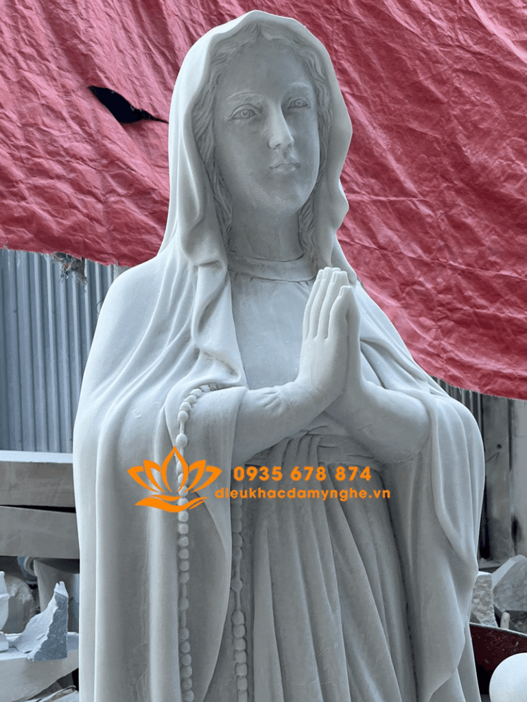 mua tuong duc me lo duc bang da trang dep tuong duc me lo duc dep tu nhien