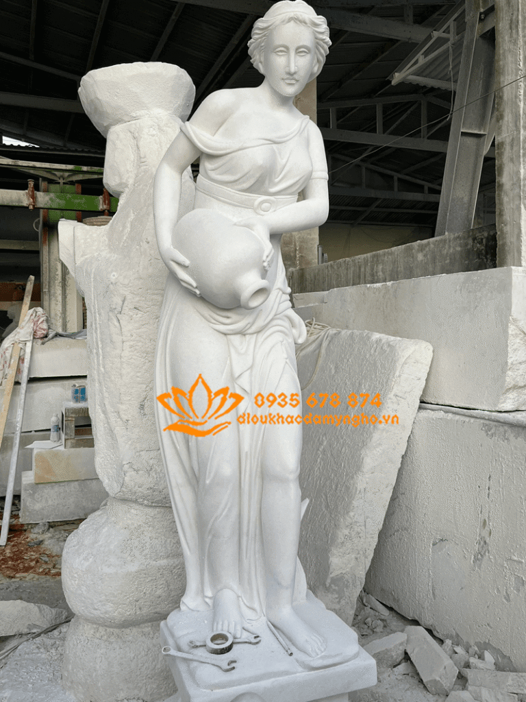 tuong co gai bang da trang