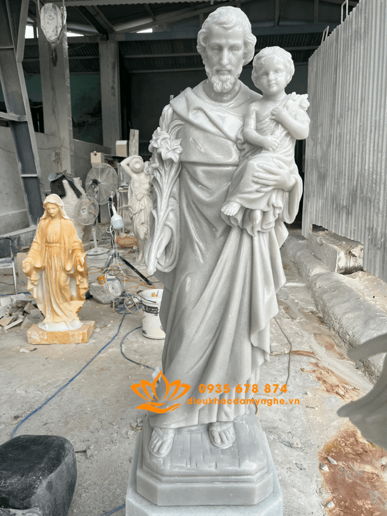 tuong thanh giuse bong chua da tu nhien