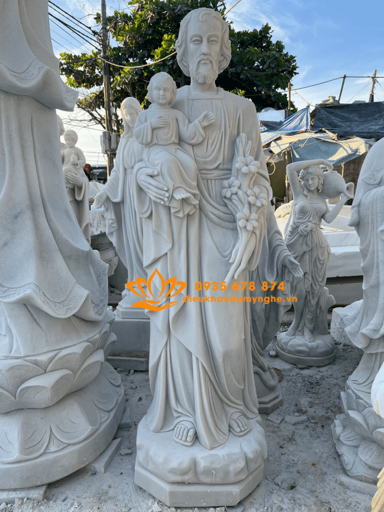 tuong thanh giuse bong chua bang da dep tu nhien