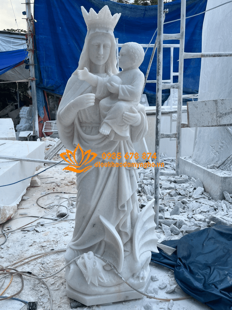 tuong duc me be chua da tu nhien