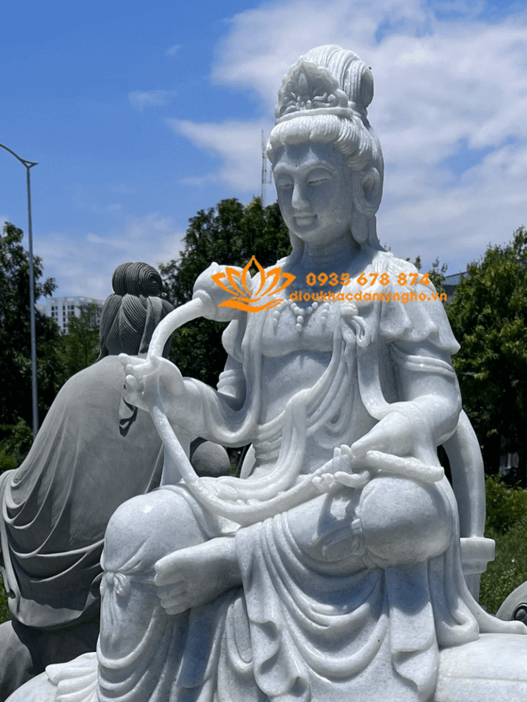 dieu khac tuong pho hien bo tat dep