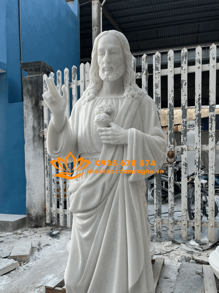 tuong chua thanh tam bang da trang