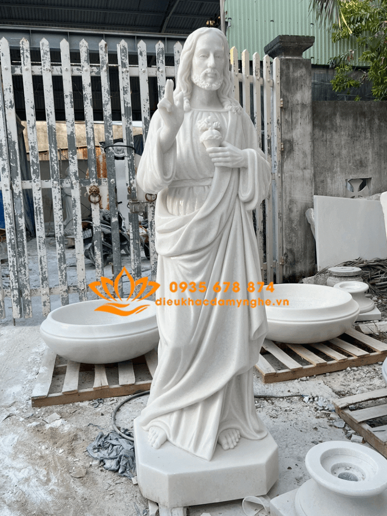 tuong chua thanh tam dep