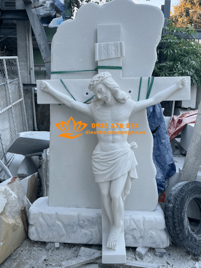 dieu khac tuong chua chiu nan bang da my nvghe da nang