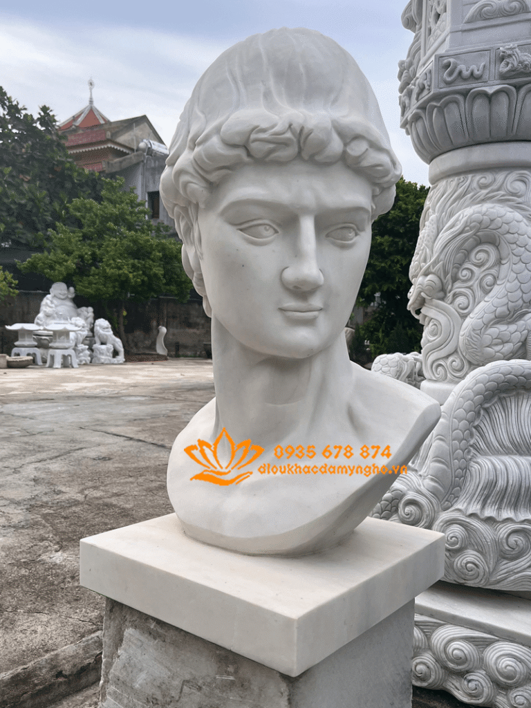 tuong chan dung david