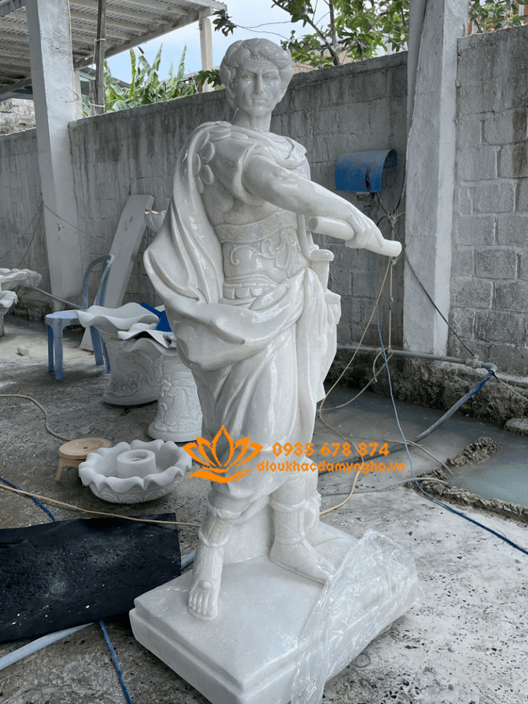 tuong than la ma co dien