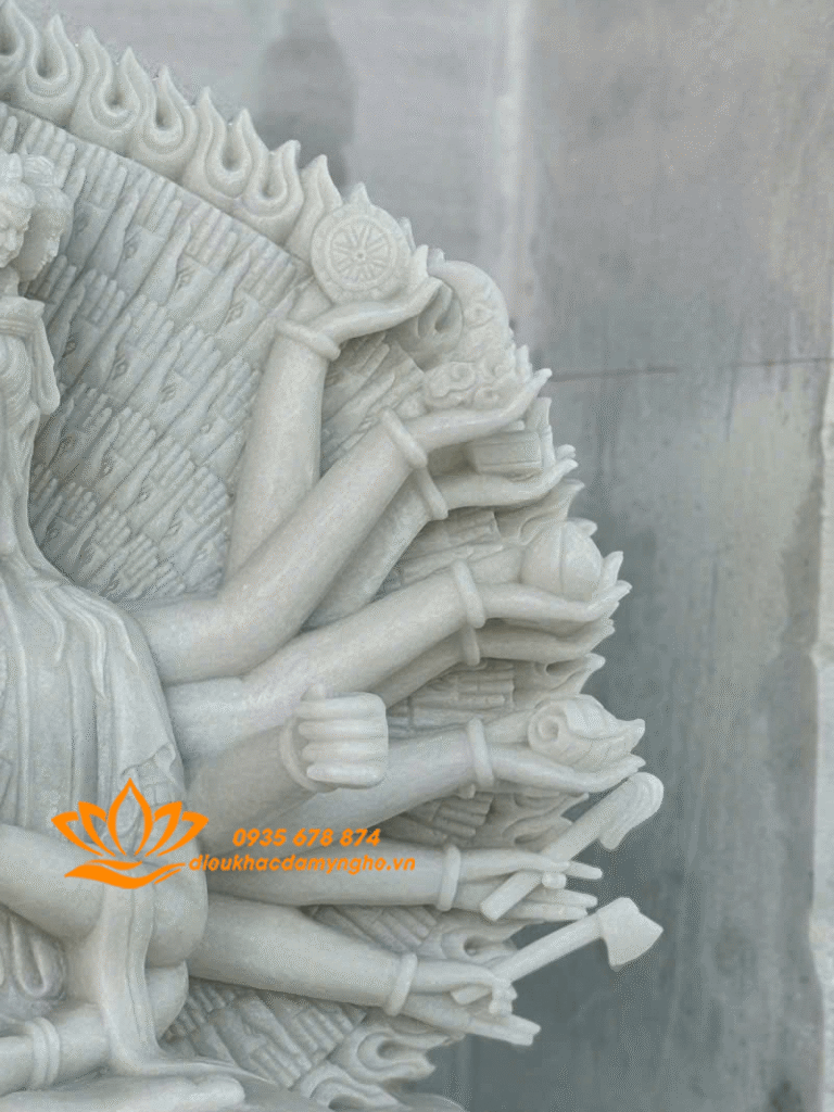 mua tuong quan am nghin mat nghin tay o dau