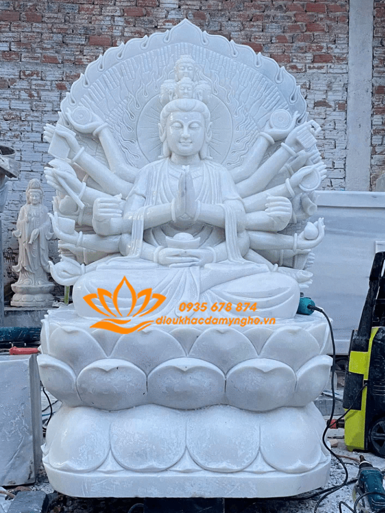 quan am chuan de bang da trang dep