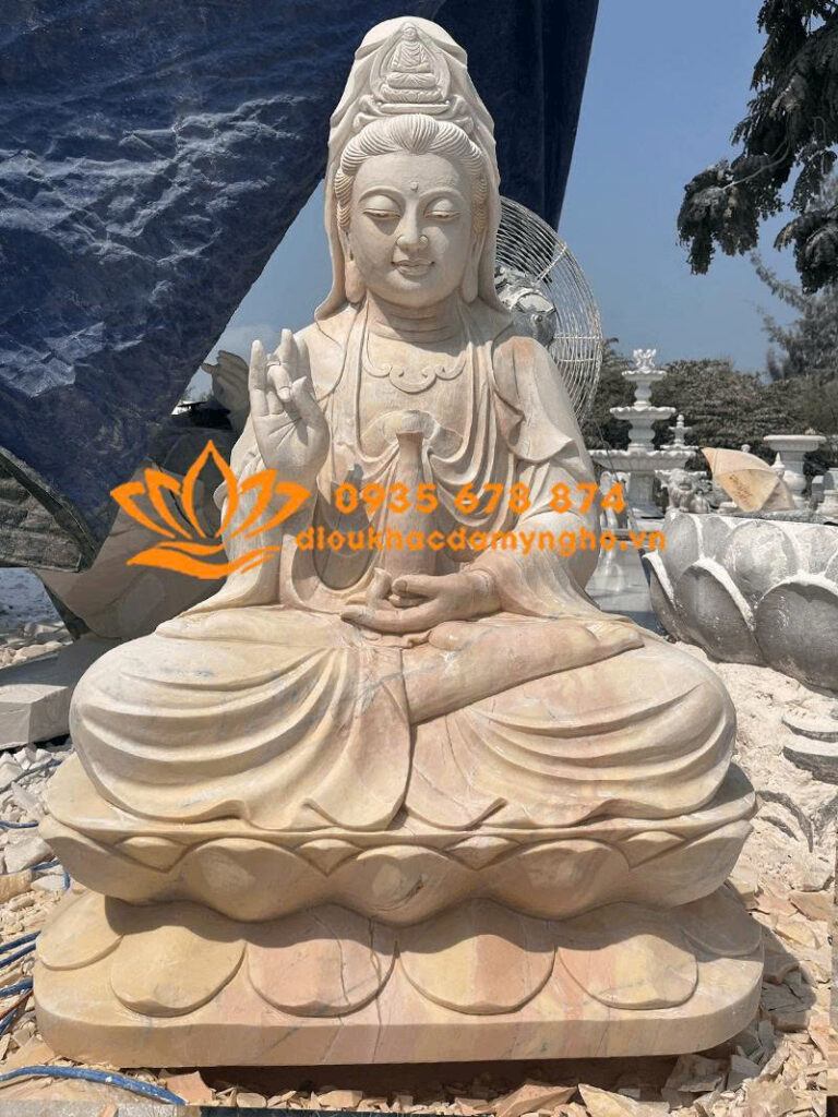 tuong quan am ngoi hoa sen