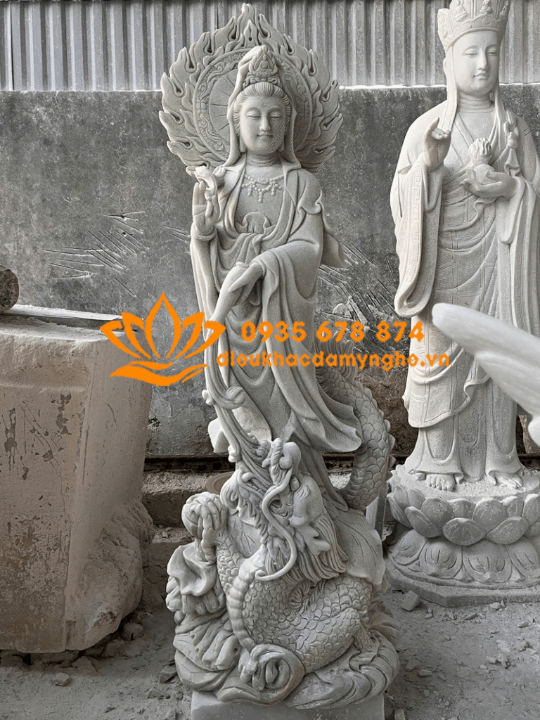 tuong quan am cuoi rong bang da cam thach trang cao 1,5 met