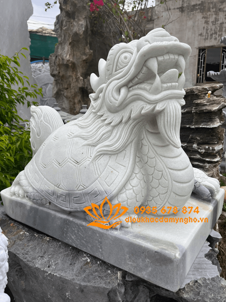 mau tuong long quy tran cong nha