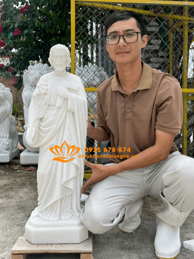 tuong thanh giuse size nho tho trong nha