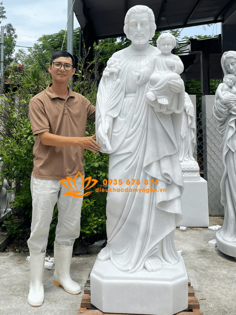 tuong thanh giuse bong chua bang da tu nhien nguyen khoi