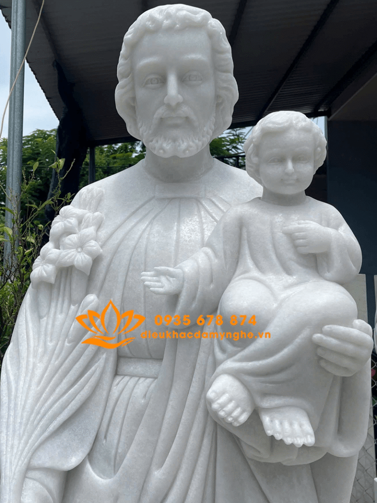 tuong thanh giuse be chua bang da tu nhien