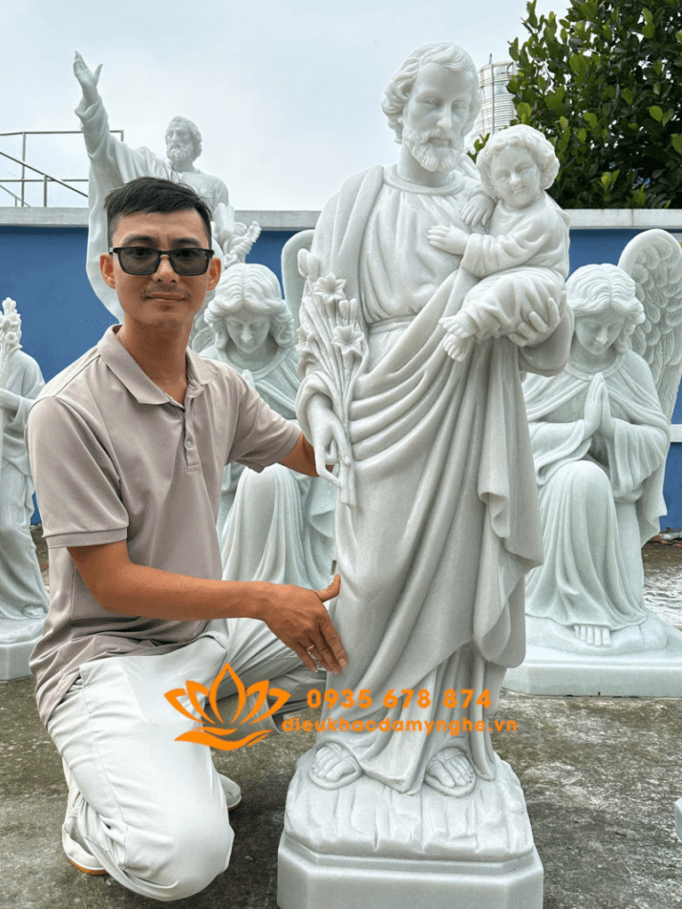 tuong thanh giuse bong chua bang da dep