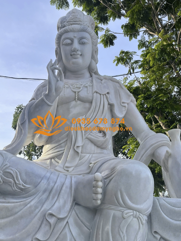 quan am tu tai bang da trang quan am tu tai bang da trang