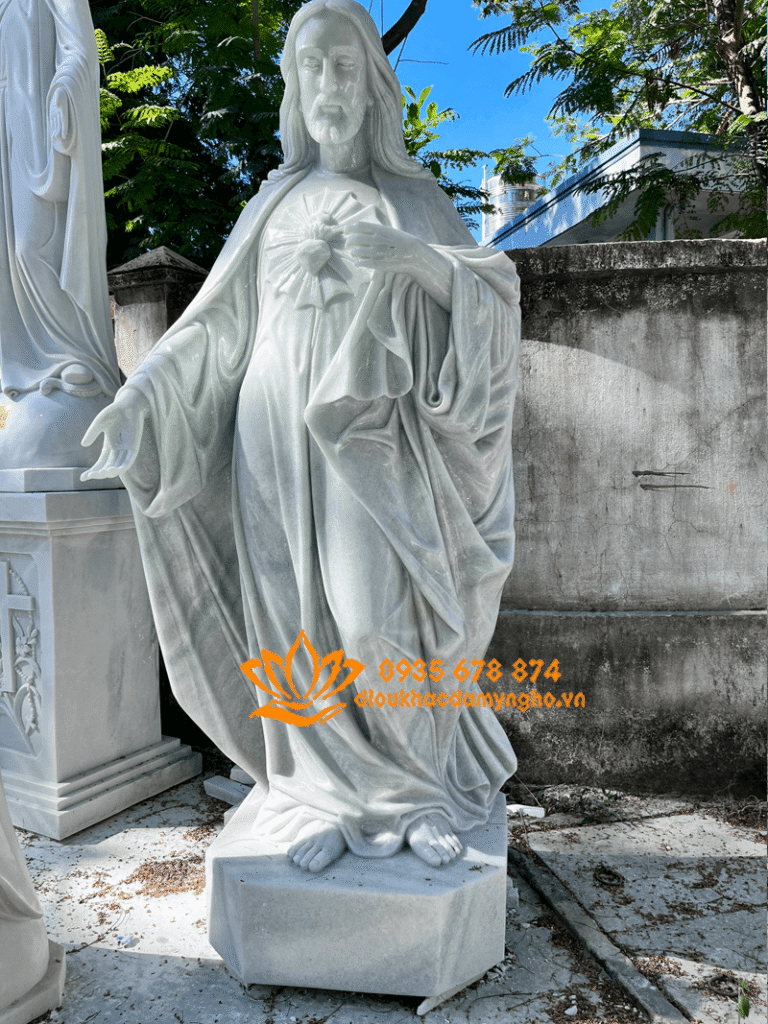 tuong chua thanh tam da trang cao cap