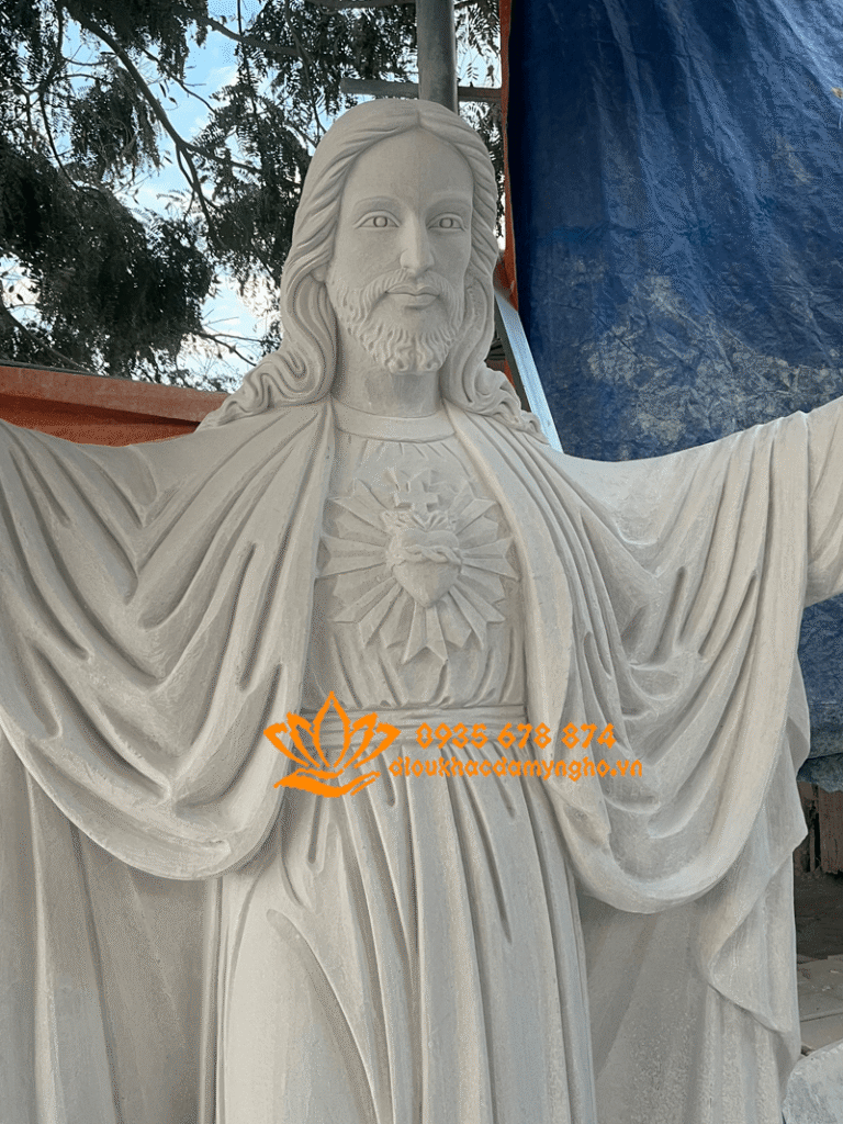 deiu khac tuong chua thanh tam dep