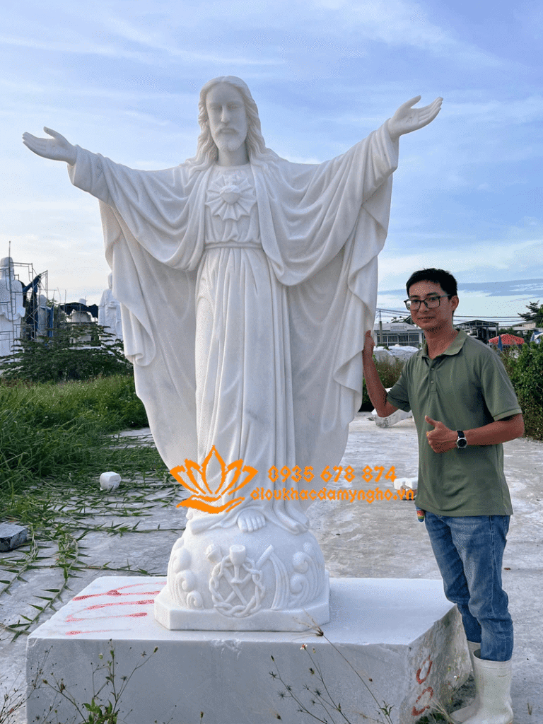 tuong chua dang tay bang da trag min