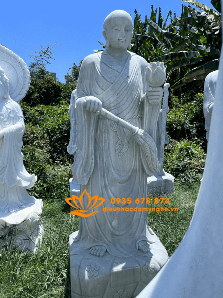 tuong thap dai de tu bang da dep