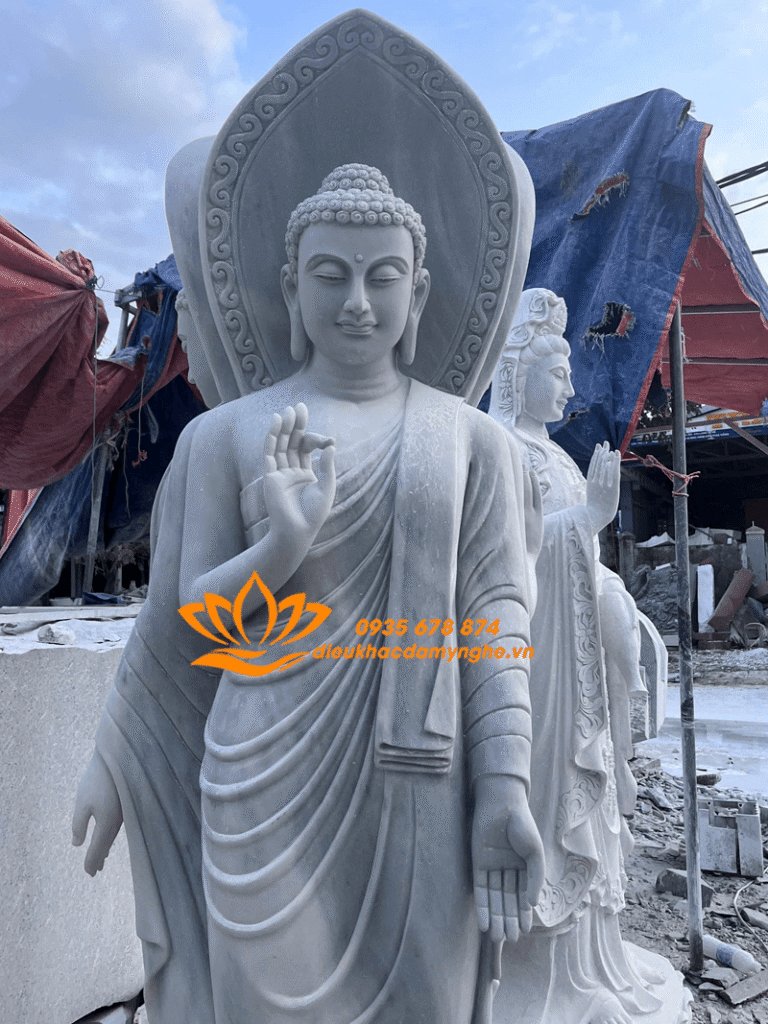 thich ca tam dien da trang dep