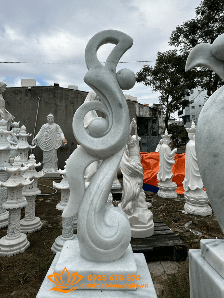 tuong trang tri nghe thuat uon luon dep