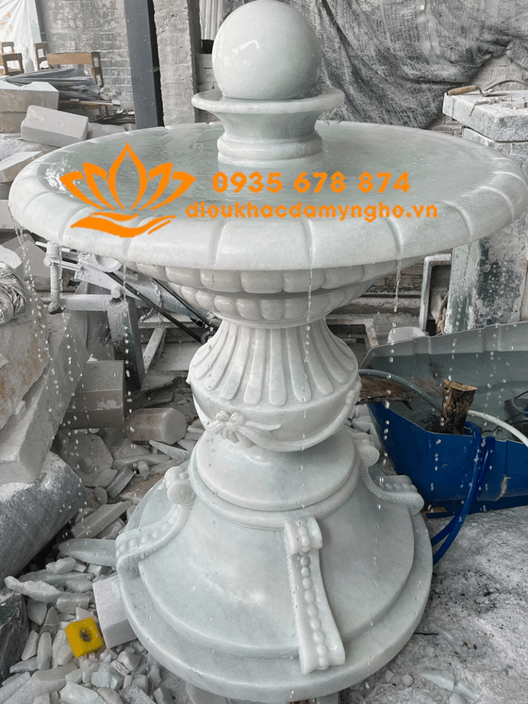 lam dai phun nuoc mini san vuon dep