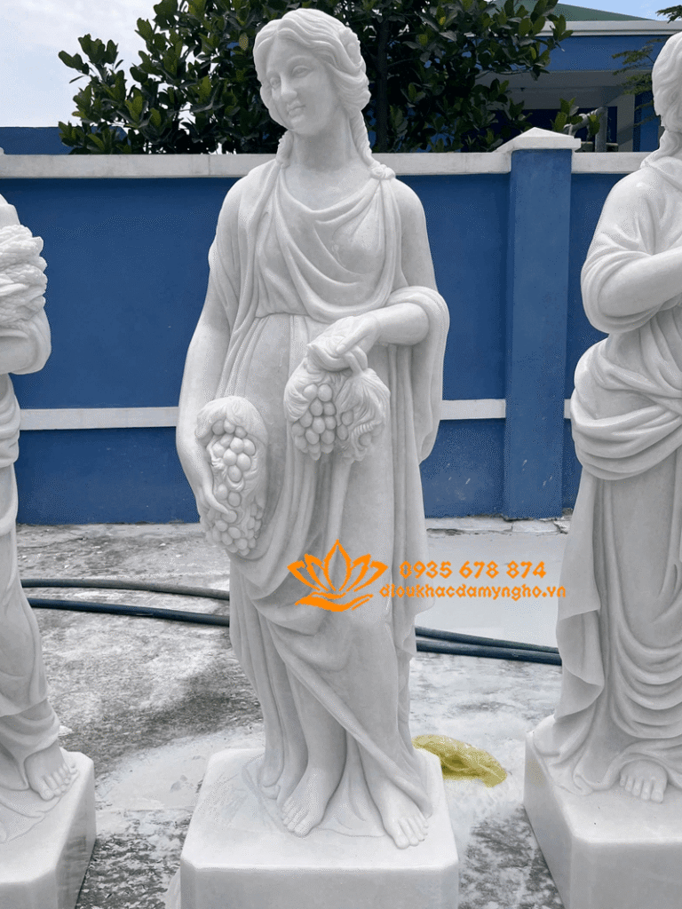 tuong co gai nghe thuat