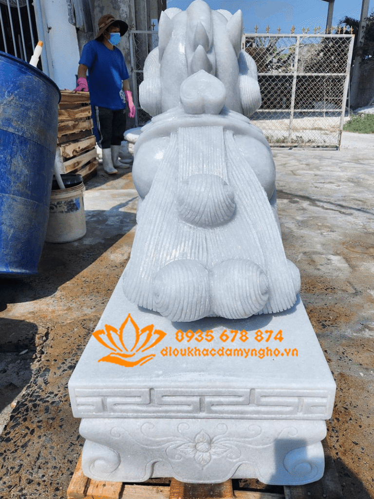 dieu khac tuong ty huu bang da trang nguyen khoi tuong ty huu da cam thach dep