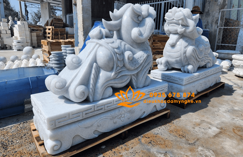 dieu khac tuong ty huu bang da dep ban tuong ty huu bang da nguyen khoi