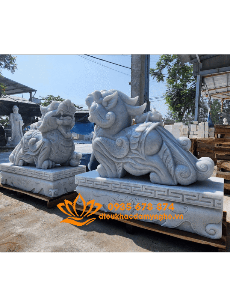 dieu khac tuong ty huu dep cap tuong ty huu da trang tinh xao