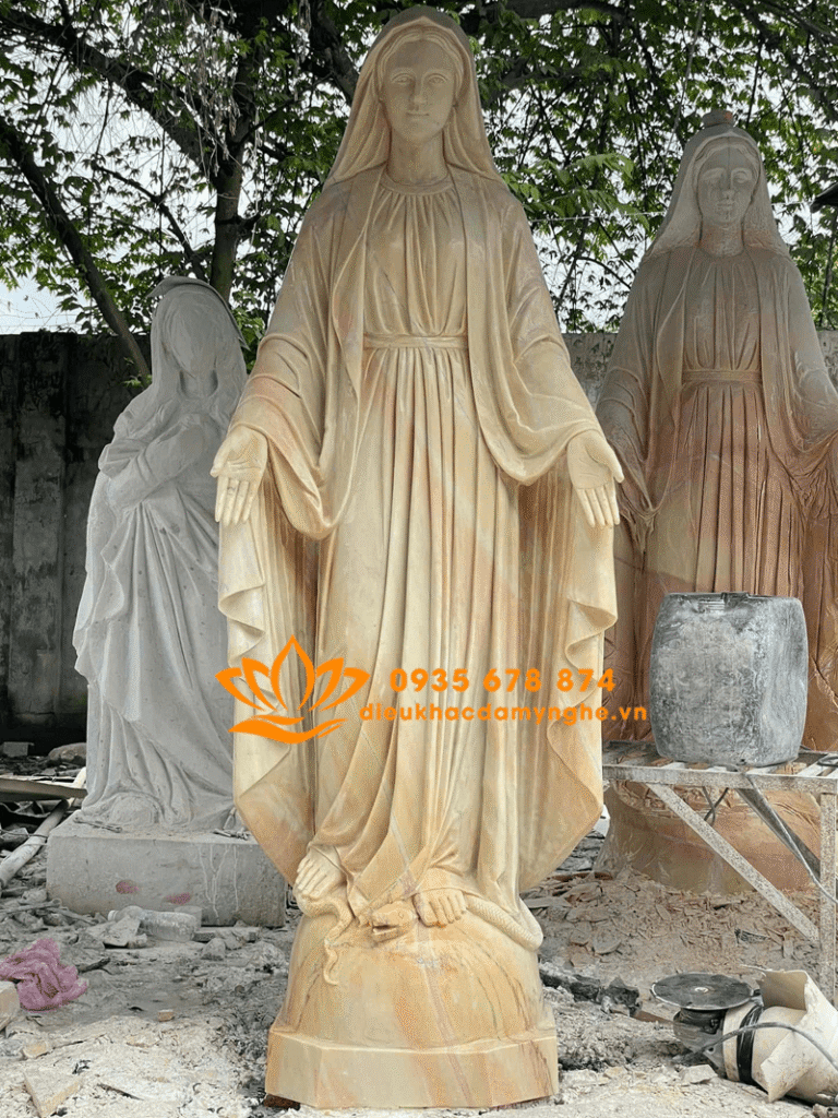 tuong duc me ban on bang da nguyen khoi