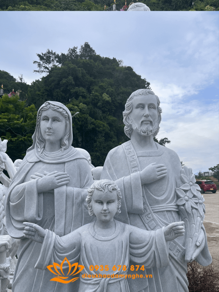 gia dinh thanh gia cau nguyen