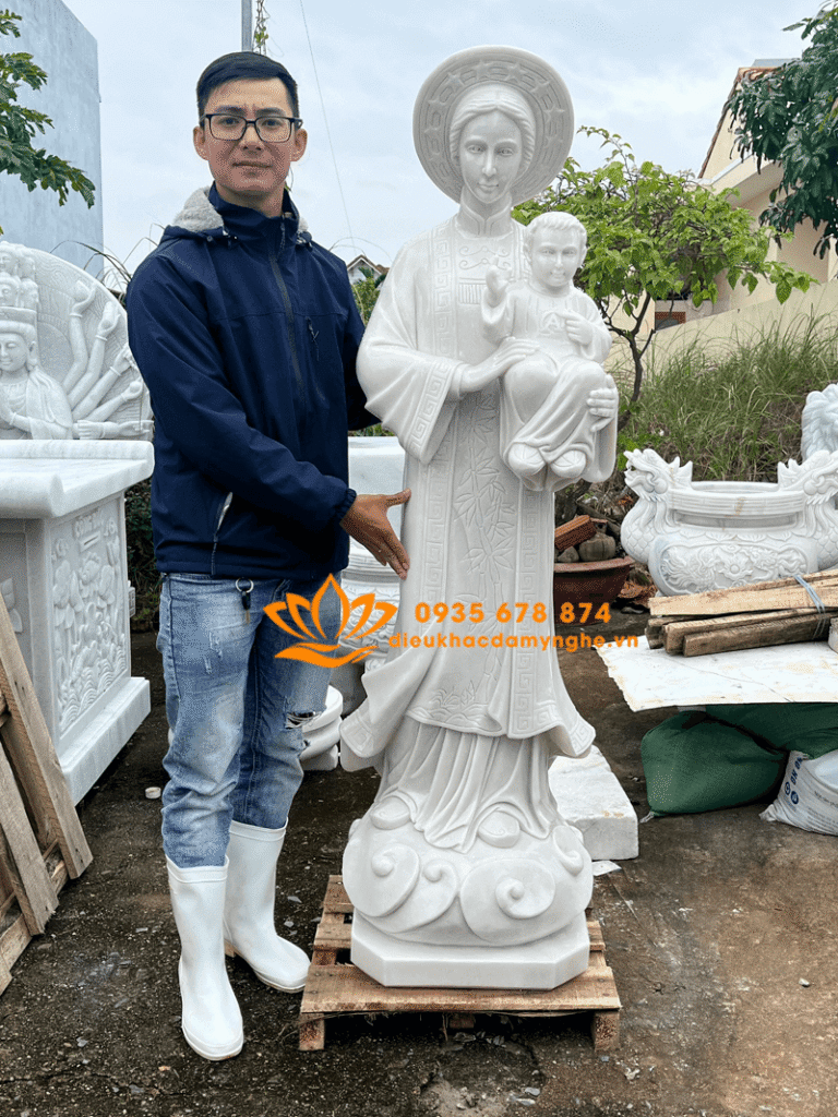 la vang va chua hai dong