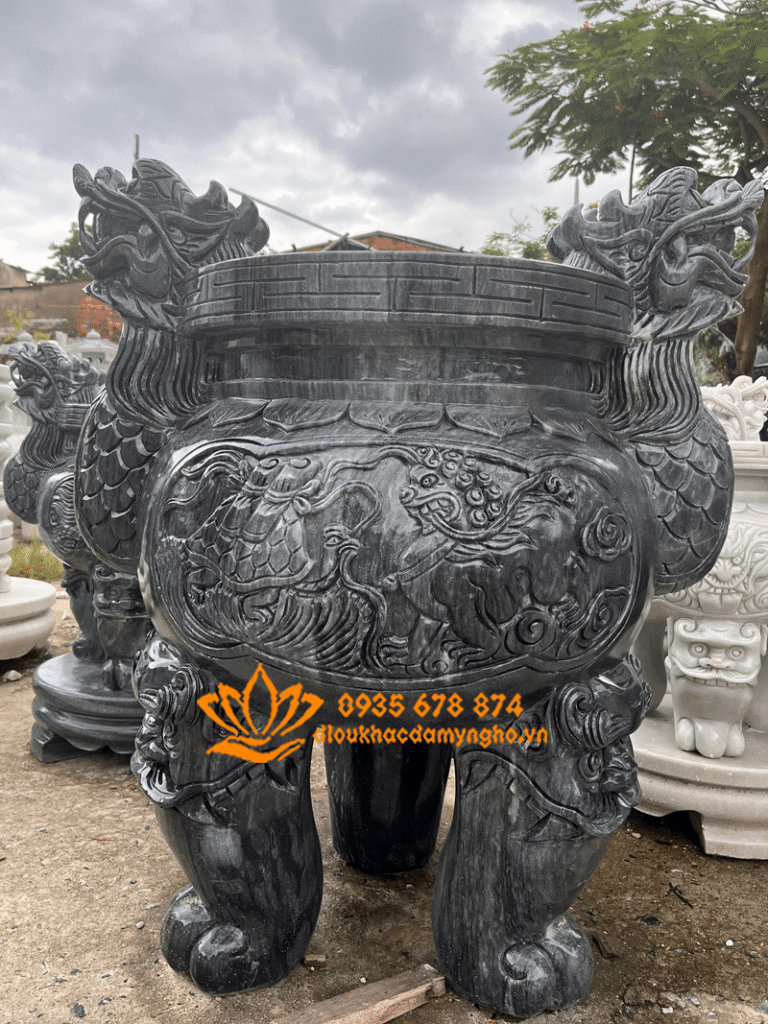 lu huong da cam thach den