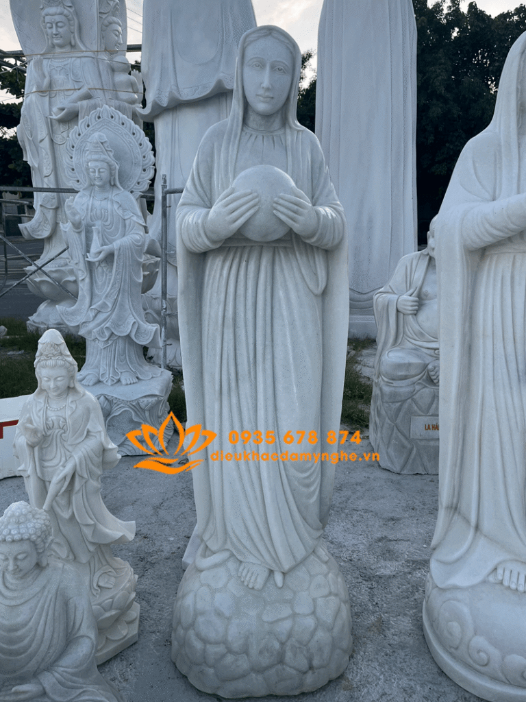 dieu khac tuong duc me hoa binh