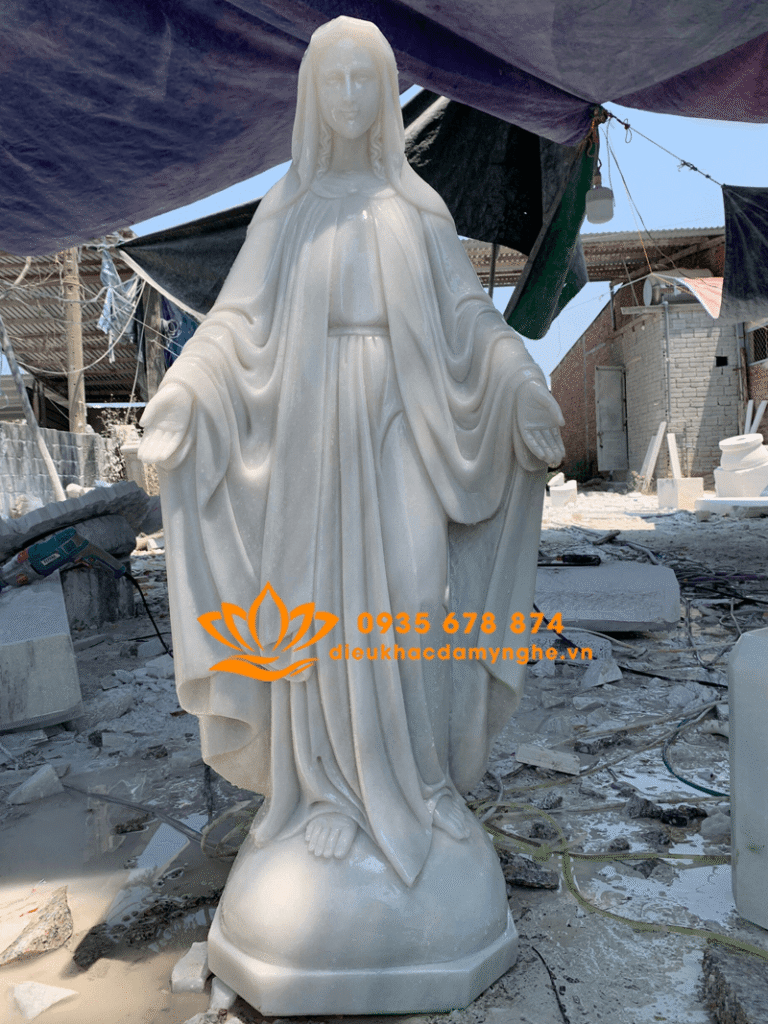 tuong duc me ban on bang da trang dep