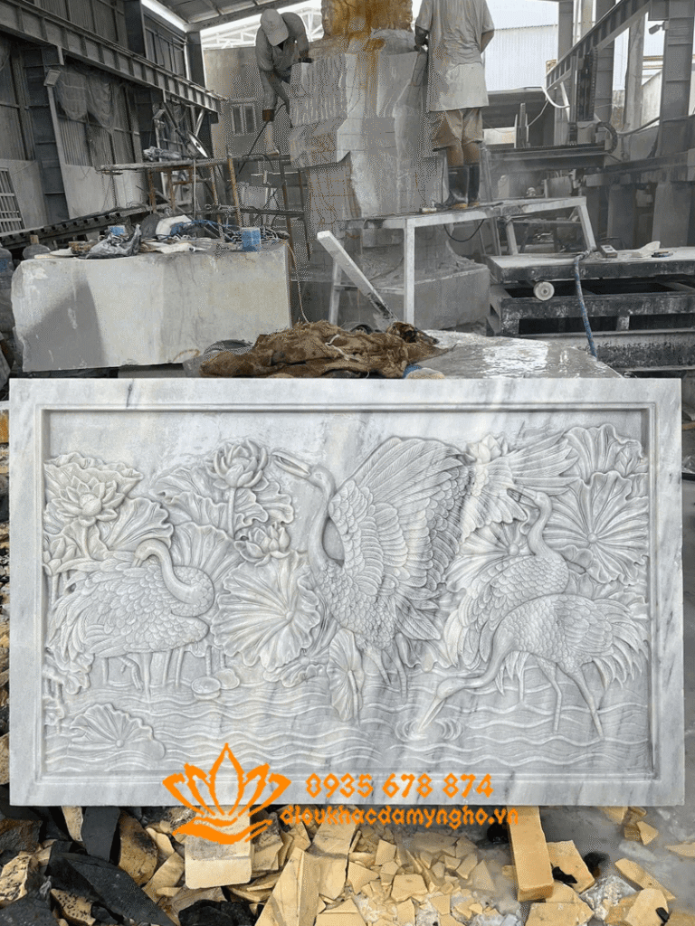 tranh phu dieu chiem hac va hoa sen