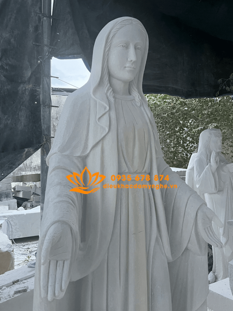 tuong duc me ban on gia re