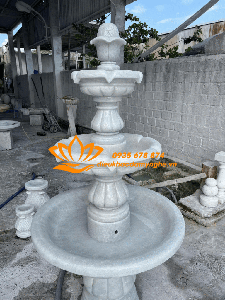 dai phun nuoc bang da trang