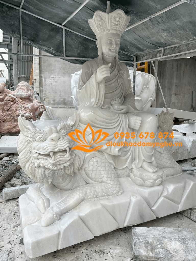 chuyen dieu khac tuong dia tang bang da tu nhien