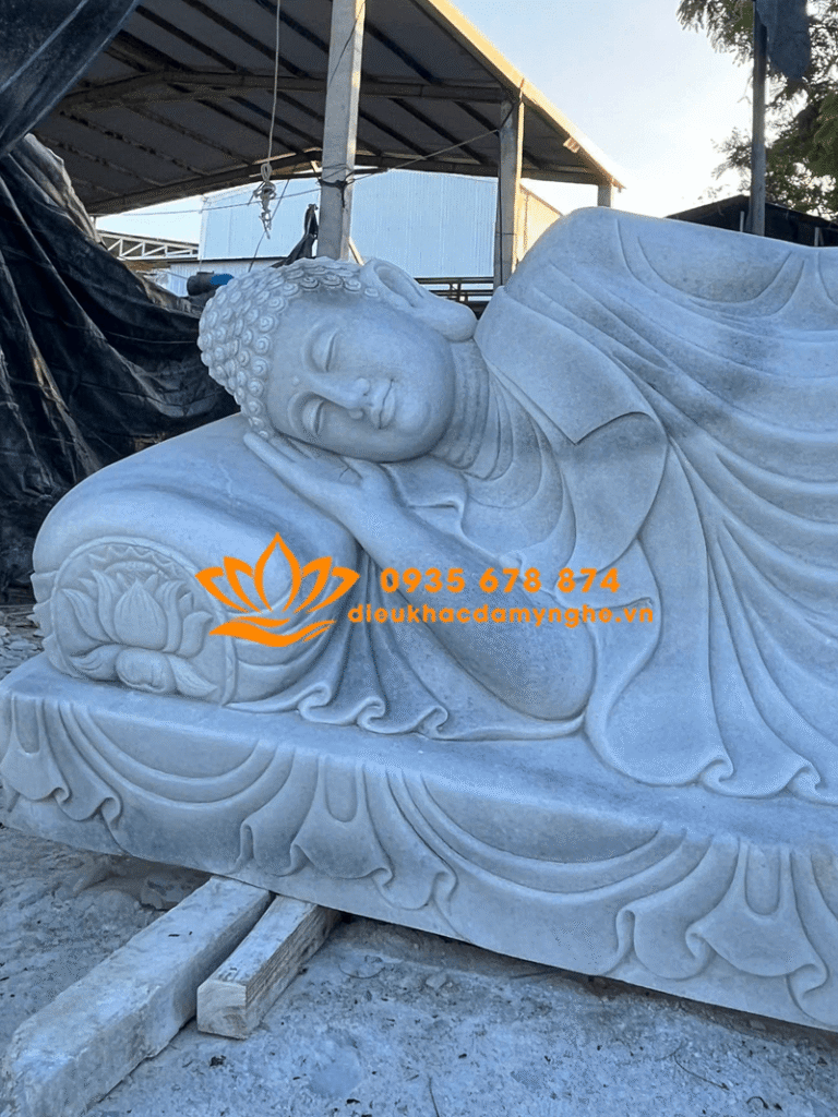 tuong phat thich ca niet ban bang da trang dep nhat