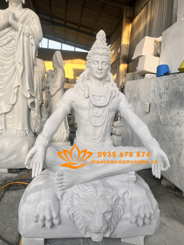 tuong than shiva bang da tu nhien dep