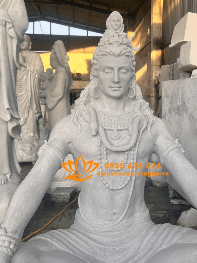 ban tuong than shiva bang da trang tu nhien dep nhat dieu khac tuong than shiva bang da tu nhien nguyen khoi