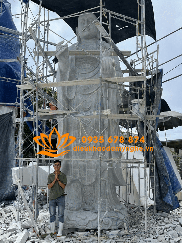 tuong dia tang cao 9 met dep