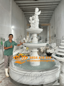 dai phun nuoc thien than cao 3 met