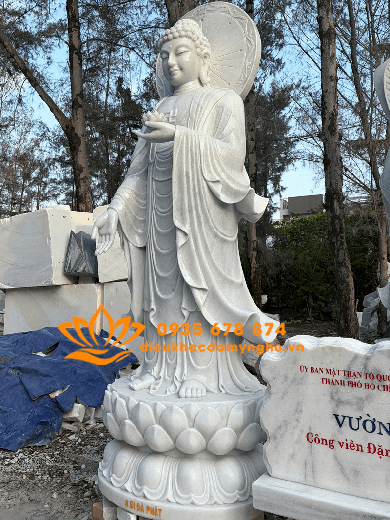 Tượng A Di Đà Tiếp Dẫn Bằng Đá Trắng Non Nước